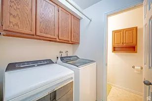 2658 W Scarsdale Ct, Taylorsville, UT 84129 - Photo 14