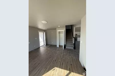 2397 E Marigold Dr #519, Eagle Mountain, UT 84005 - Photo 6