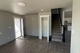 2397 E Marigold Dr, Eagle Mountain, UT 84005 - Photo 6