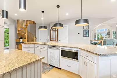 9481 N 3830 W, Cedar Hills, UT 84062 - Photo 16