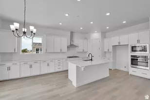 3194 E Canyon Meadows Dr, Spanish Fork, UT 84660 - Photo 2