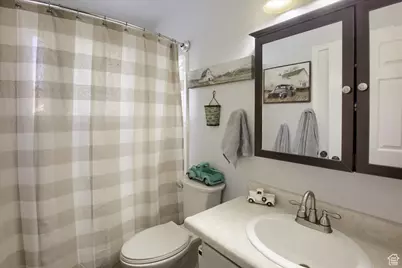 2816 W 4400 S, Roy, UT 84067 - Photo 22