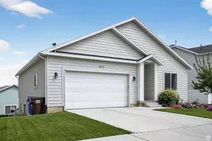 4673 E Golden Meadow Crossing, Eagle Mountain, UT 84005 - Photo 2