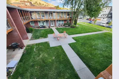 370 W 800 N #8, Salt Lake City, UT 84103 - Photo 2