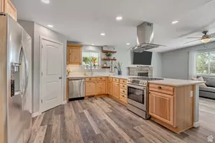 1886 W Champagne Ave, Taylorsville, UT 84129 - Photo 6