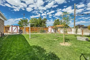 1886 W Champagne Ave, Taylorsville, UT 84129 - Photo 46