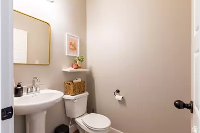 28 N 575 W, Hyrum, UT 84319 - Photo 10