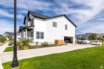 28 N 575 W, Hyrum, UT 84319 - Photo 2