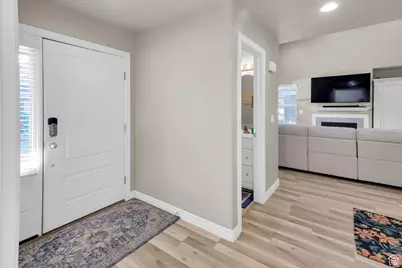 8729 S Leafwood Ln, Sandy, UT 84094 - Photo 8