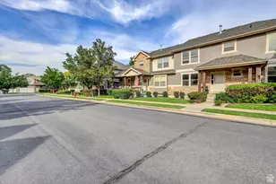 8729 S Leafwood Ln, Sandy, UT 84094 - Photo 2