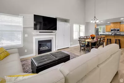 8729 S Leafwood Ln, Sandy, UT 84094 - Photo 10