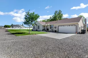 479 S 500 W, Loa, UT 84747 - Photo 4