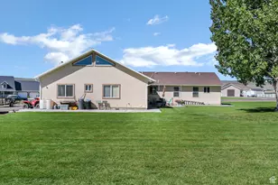 479 S 500 W, Loa, UT 84747 - Photo 36