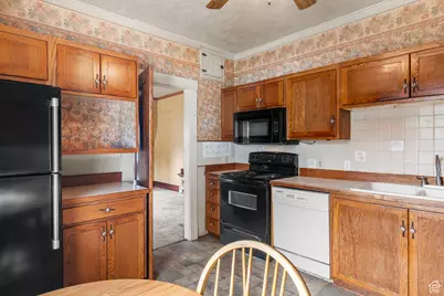 28 W 100 N, Malad City, ID 83252 - Photo 16