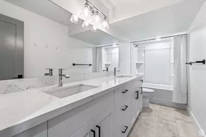 4104 E Mount Airey Dr, Eagle Mountain, UT 84005 - Photo 36