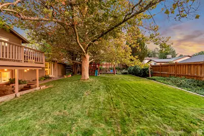 8638 S Piper Ln E, Sandy, UT 84093 - Photo 36