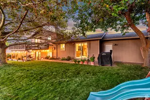 8638 S Piper Ln E, Sandy, UT 84093 - Photo 44