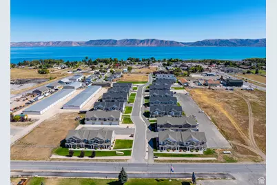 194 W Seasnons Ln #51, Garden City, UT 84028 - Photo 4