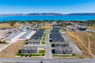 194 W Seasnons Ln, Garden City, UT 84028 - Photo 4