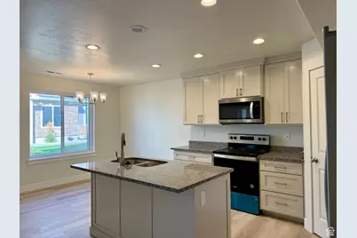 194 W Seasnons Ln #51, Garden City, UT 84028 - Photo 8