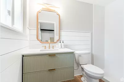 5024 S 2575 W, Roy, UT 84067 - Photo 10