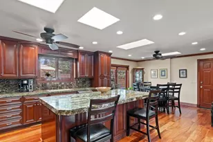 2968 E Pine View Dr S, Cottonwood Heights, UT 84121 - Photo 6