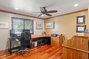 2968 E Pine View Dr S, Cottonwood Heights, UT 84121 - Photo 10