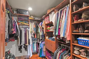 2968 E Pine View Dr S, Cottonwood Heights, UT 84121 - Photo 8