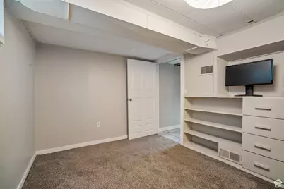 557 N 1300 W, Salt Lake City, UT 84116 - Photo 16
