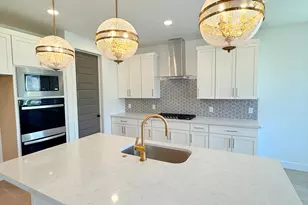 624 N Legend Cir, Mapleton, UT 84664 - Photo 2