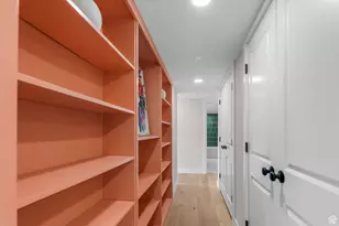 245 N Vine St W, Salt Lake City, UT 84103 - Photo 10