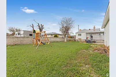 2295 W Myers Ln, Riverton, UT 84065 - Photo 22