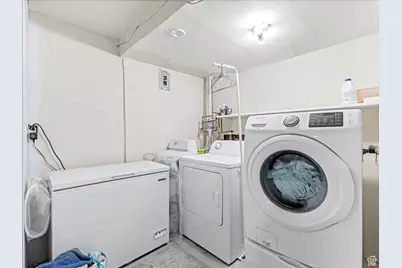 2295 W Myers Ln, Riverton, UT 84065 - Photo 16