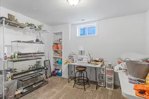 2295 W Myers Ln, Riverton, UT 84065 - Photo 20