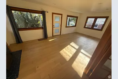 1031 E 800 S, Salt Lake City, UT 84102 - Photo 14
