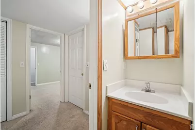 11343 S Clifford Cir E, Sandy, UT 84092 - Photo 44