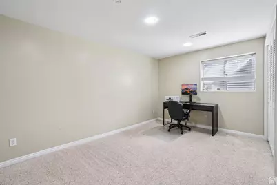 11343 S Clifford Cir E, Sandy, UT 84092 - Photo 40