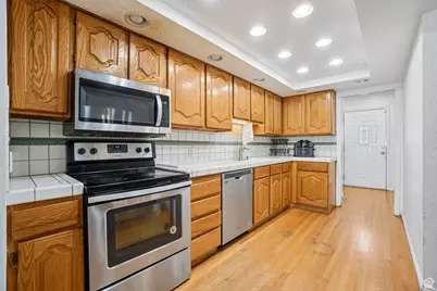 11343 S Clifford Cir E, Sandy, UT 84092 - Photo 16