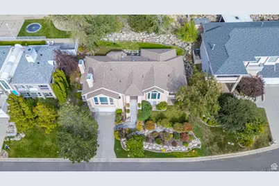 2471 S Scenic Dr E, Salt Lake City, UT 84109 - Photo 32