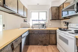 5304 S 3100 W, Roy, UT 84067 - Photo 8