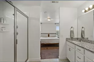 1886 W Red Maple Dr, Syracuse, UT 84075 - Photo 16