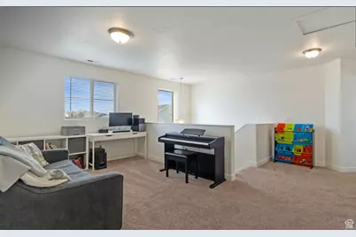 1886 W Red Maple Dr, Syracuse, UT 84075 - Photo 12