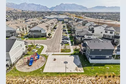 4401 W Bromwell Ct, Lehi, UT 84048 - Photo 36