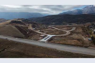 6758 N 5200 W #122, Mountain Green, UT 84050 - Photo 4