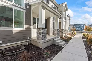 15123 S Reins Way W, Bluffdale, UT 84065 - Photo 2