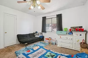 124 N 1st St, Tooele, UT 84074 - Photo 22