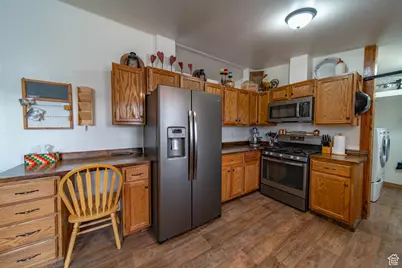 180 E Main St, Ferron, UT 84523 - Photo 18