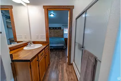 180 E Main St, Ferron, UT 84523 - Photo 12