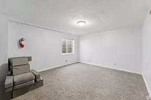 4887 W 8620 S, West Jordan, UT 84081 - Photo 36