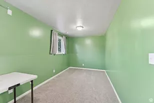 4887 W 8620 S, West Jordan, UT 84081 - Photo 32